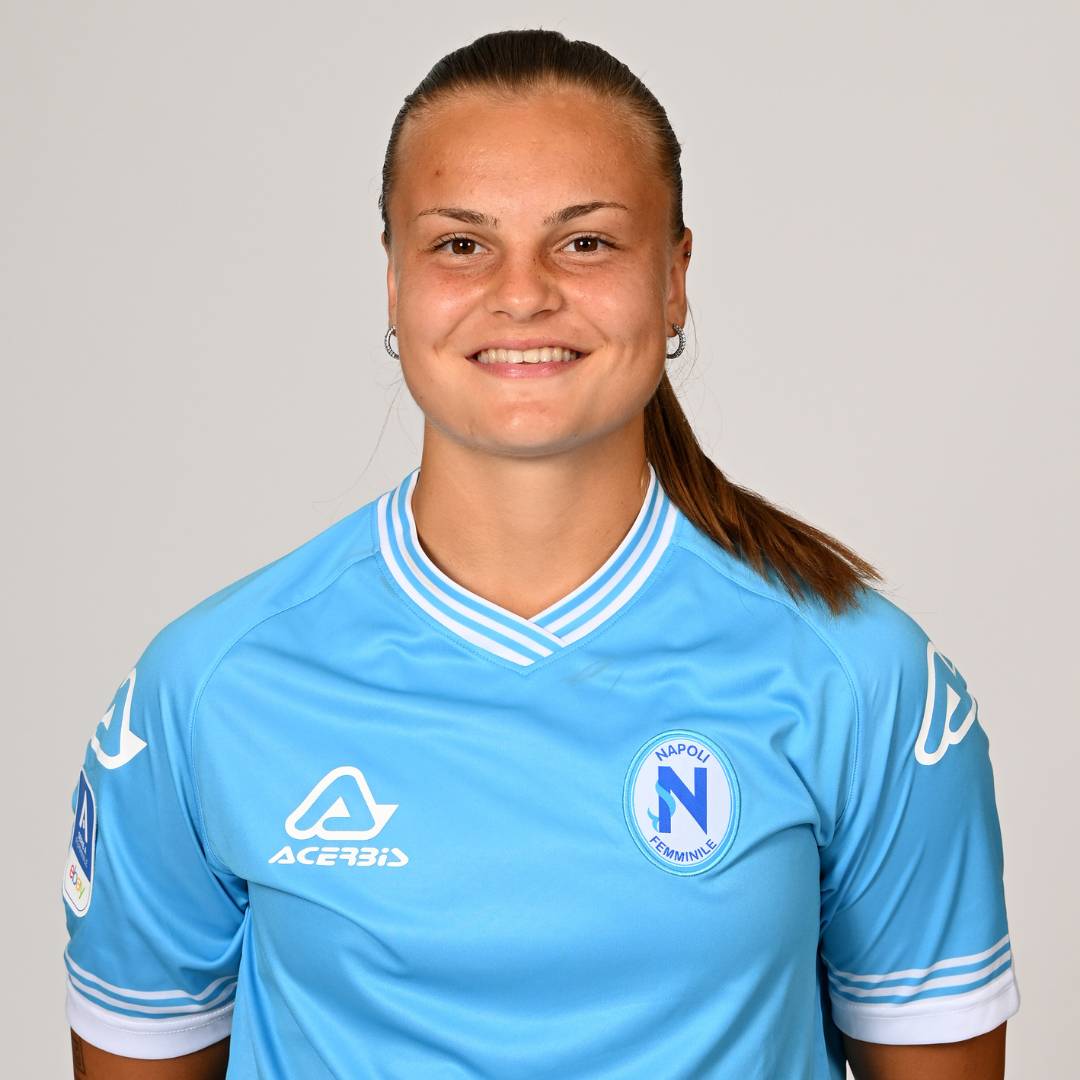 #4 Gloria Sliskovic