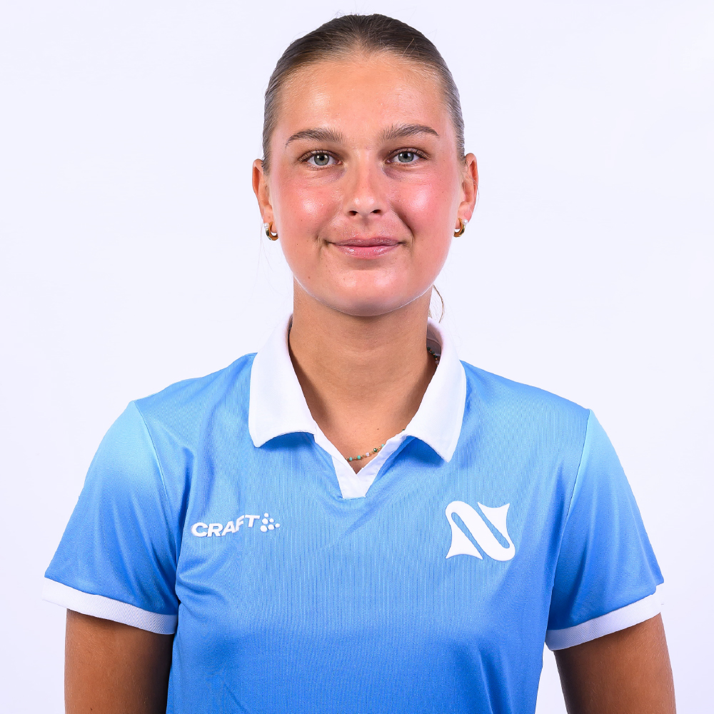 #5 Emma Veletanlic